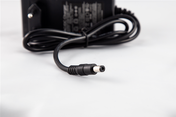 DENVER CARICA BATTERIA PER SCO-65110 29.4V 1,5A 