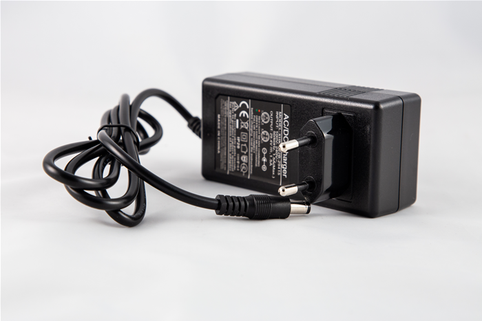 DENVER CARICA BATTERIA PER SCO-65110 29.4V 1,5A 