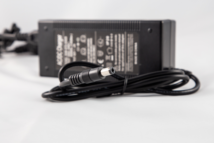 DENVER  SELA-30 ALIMENTATORE CARICA BATTERIA 42V 2,0A XHK-970-42020 PER SEL-85350/80130/80125/10500