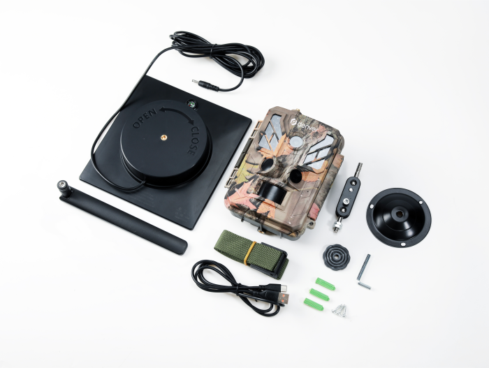 DENVER WSL-8050 FOTOCAMERA PER LA FAUNA SELVATICA CON SENSORE CMOS da 8 MP, CONNETTIVITÀ 4G PER L'APPLICAZIONE TRAIL CAM GOE PANNELLO SOLARE  da 5 W. 